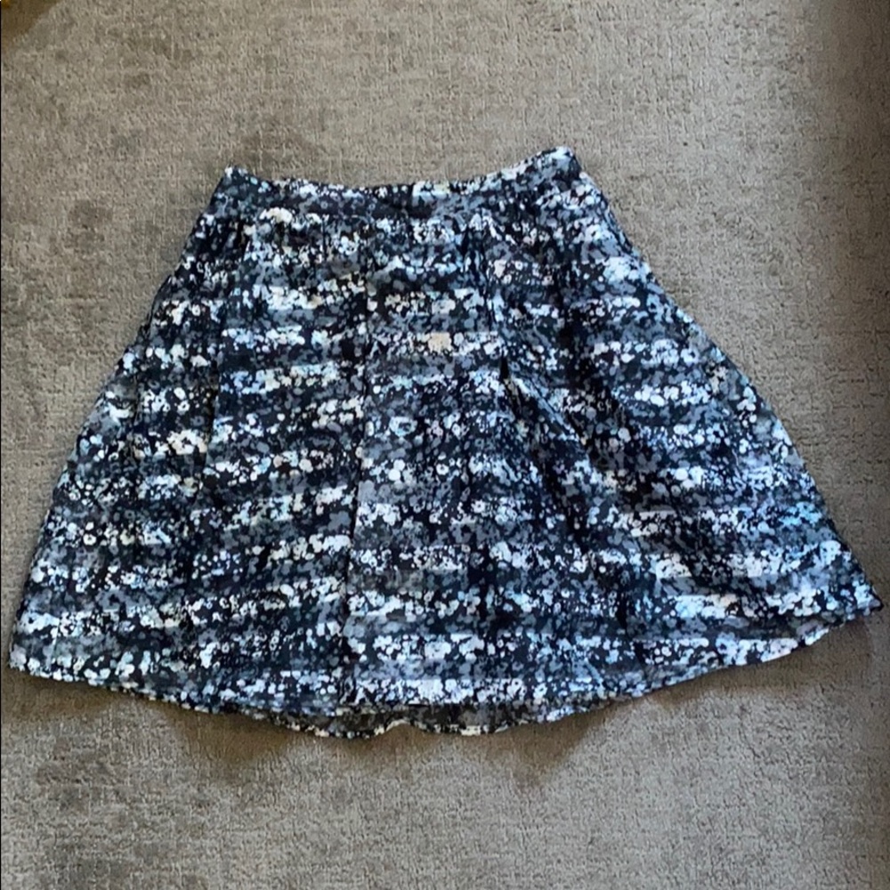 Floral short skirt